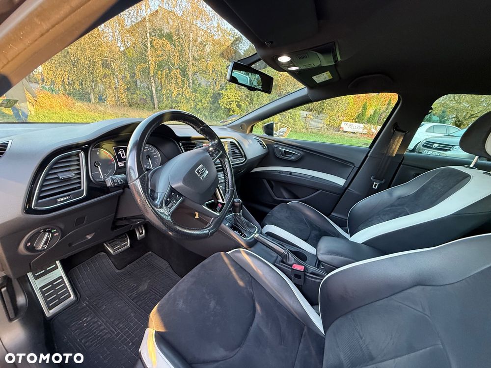 Seat Leon 2.0 TSI Cupra S&S DSG - 2