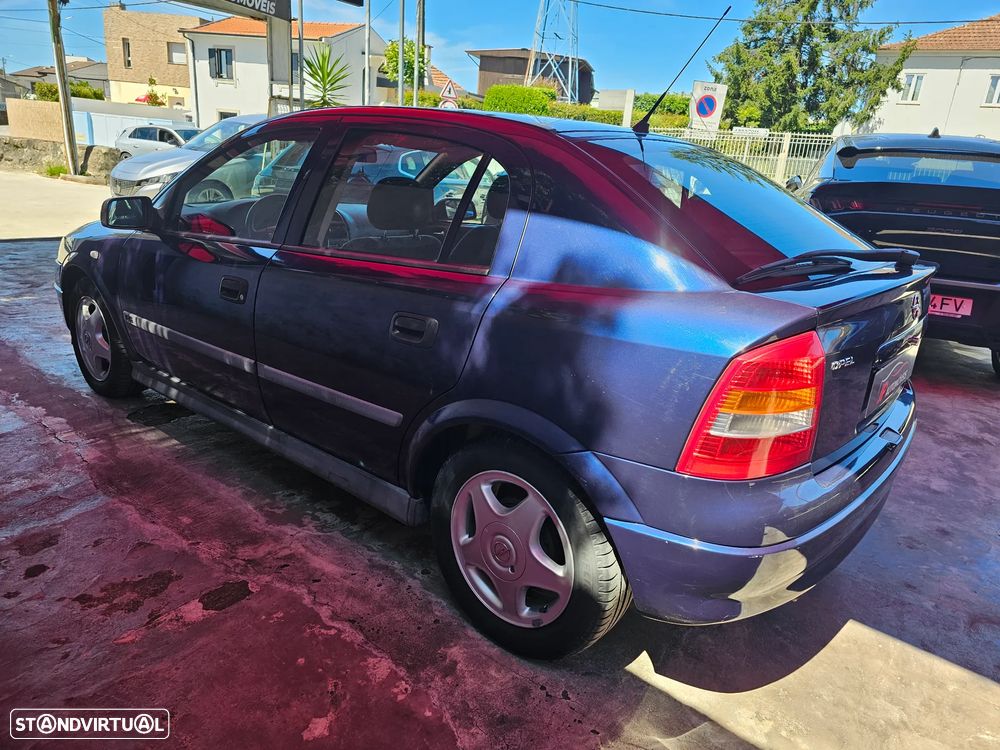 Opel Astra 1.4i 16V Sport - 5
