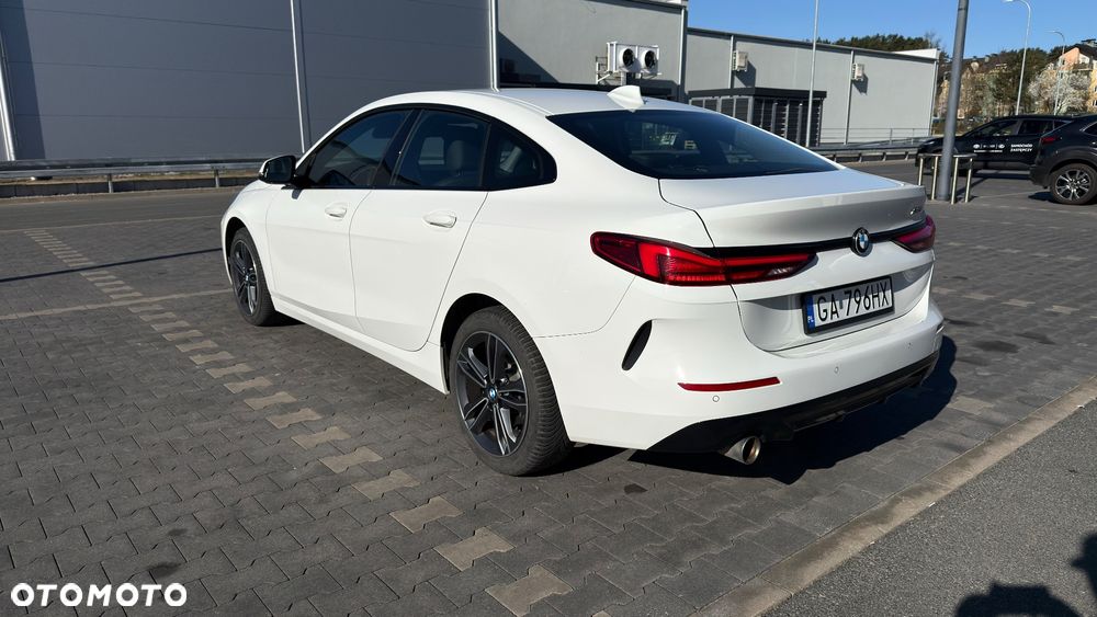 BMW Seria 2 218i - 7