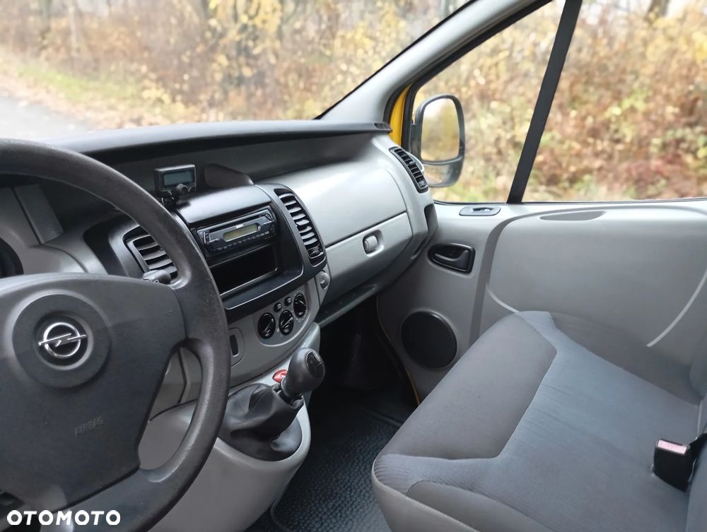 Opel Vivaro - 14