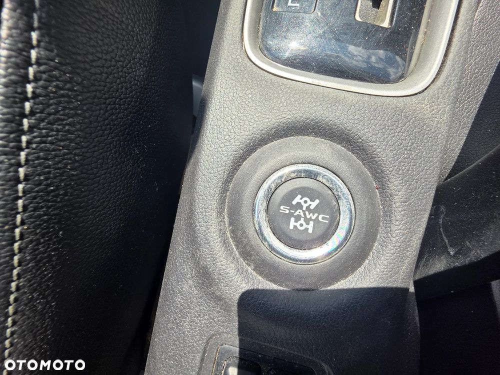 Mitsubishi Outlander - 18