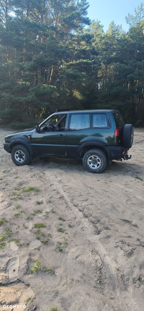 Nissan Terrano - 1