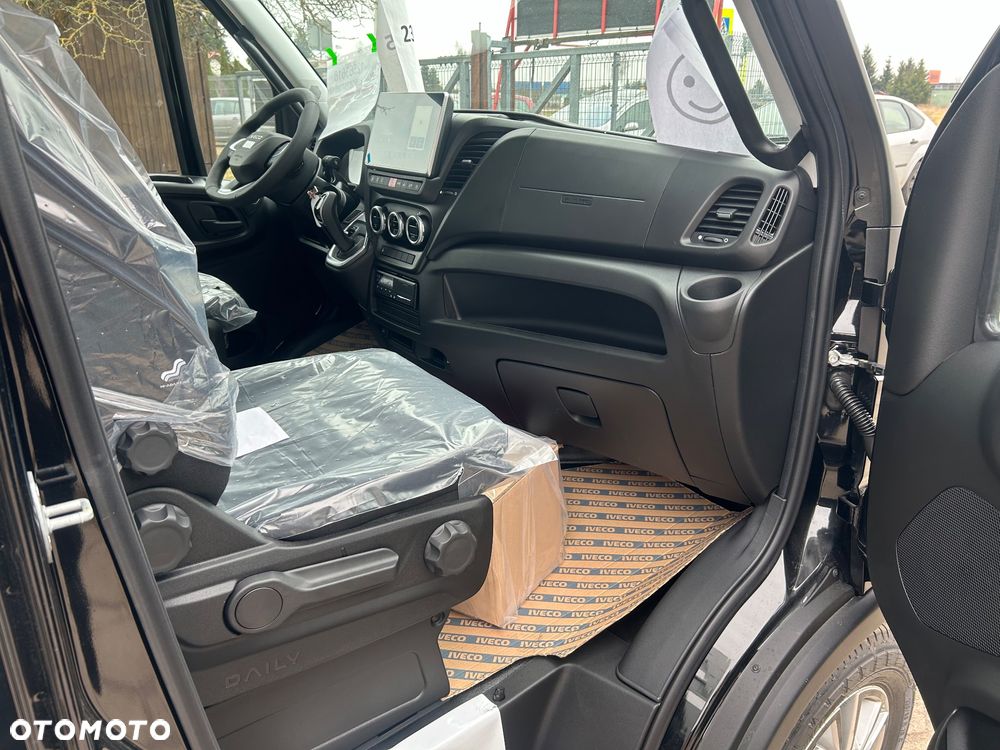Iveco Daily 35S18 - 23