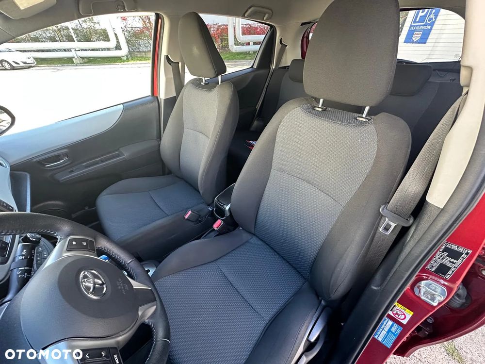 Toyota Yaris - 24