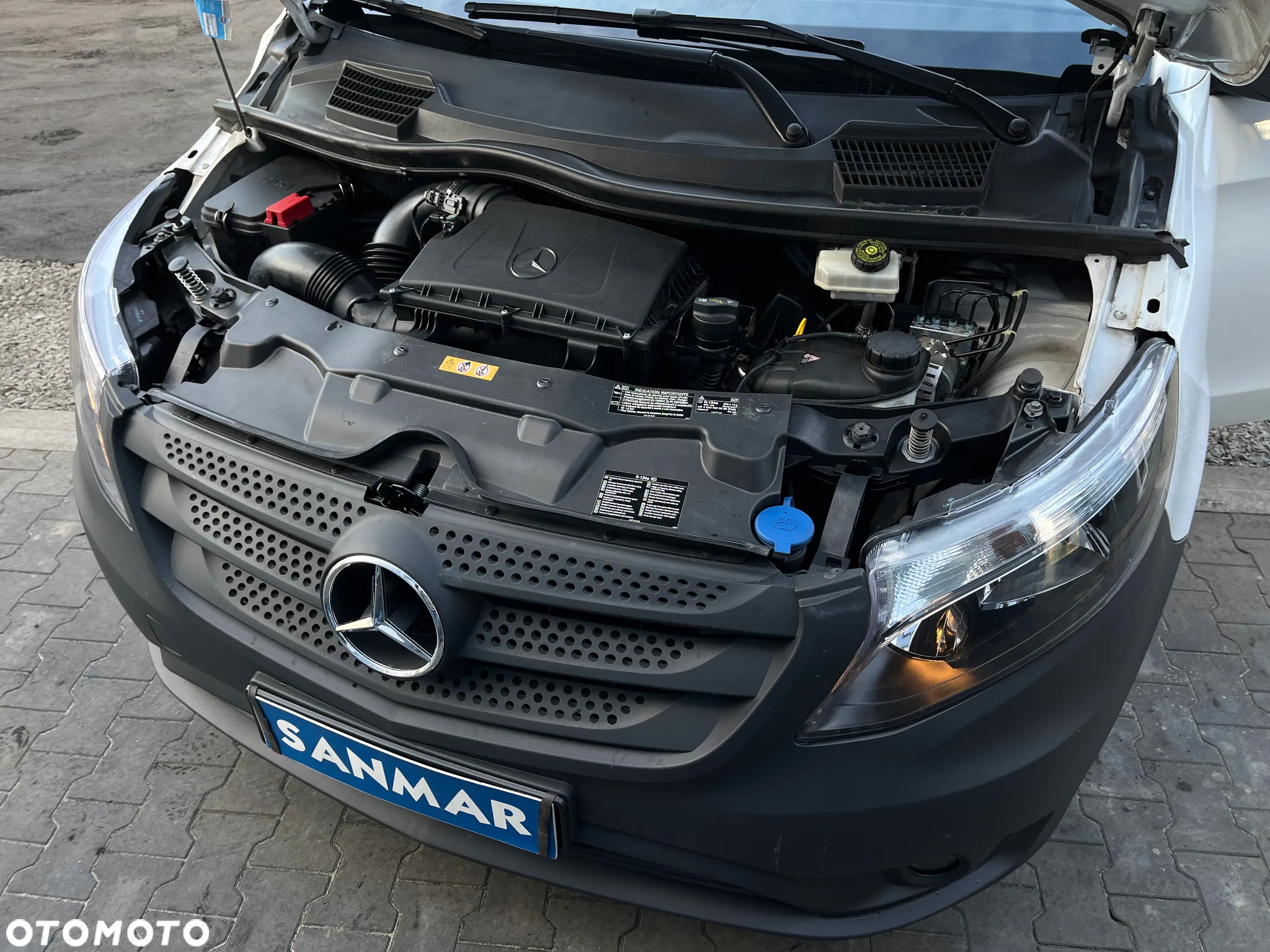 Mercedes-Benz Vito - 17