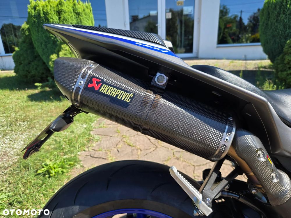 Yamaha YZF - 18