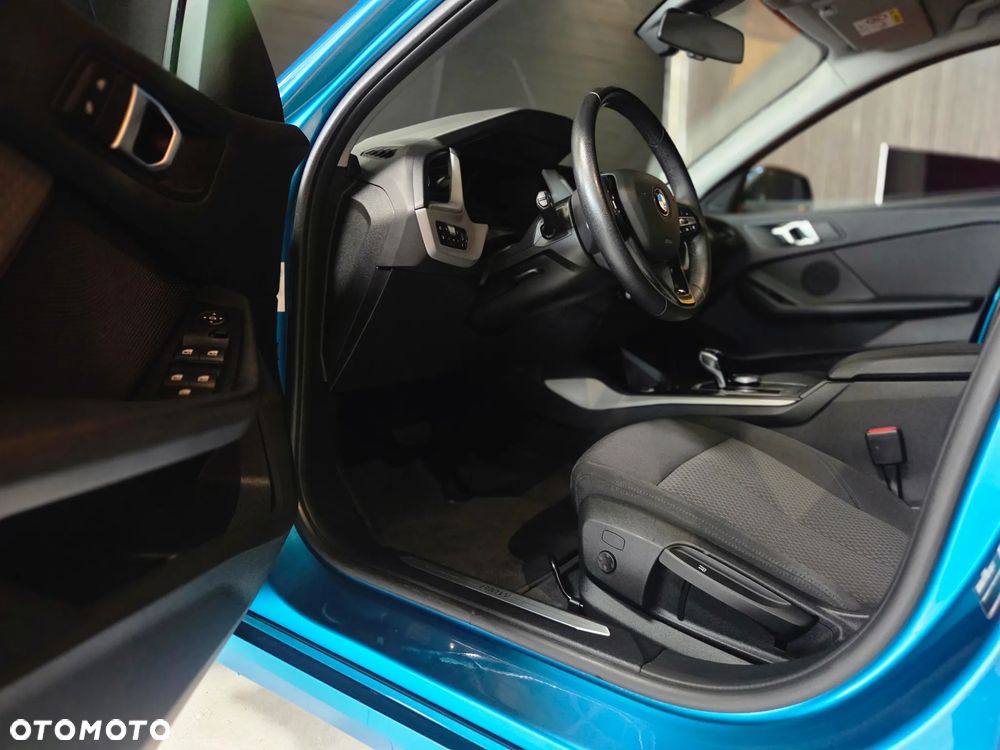BMW Seria 1 118i Advantage - 9