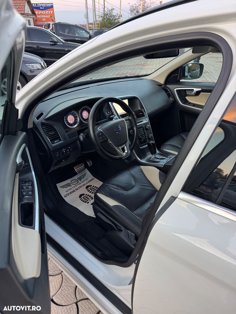 Volvo XC 60 2.4D AWD Aut. RDesign - 10