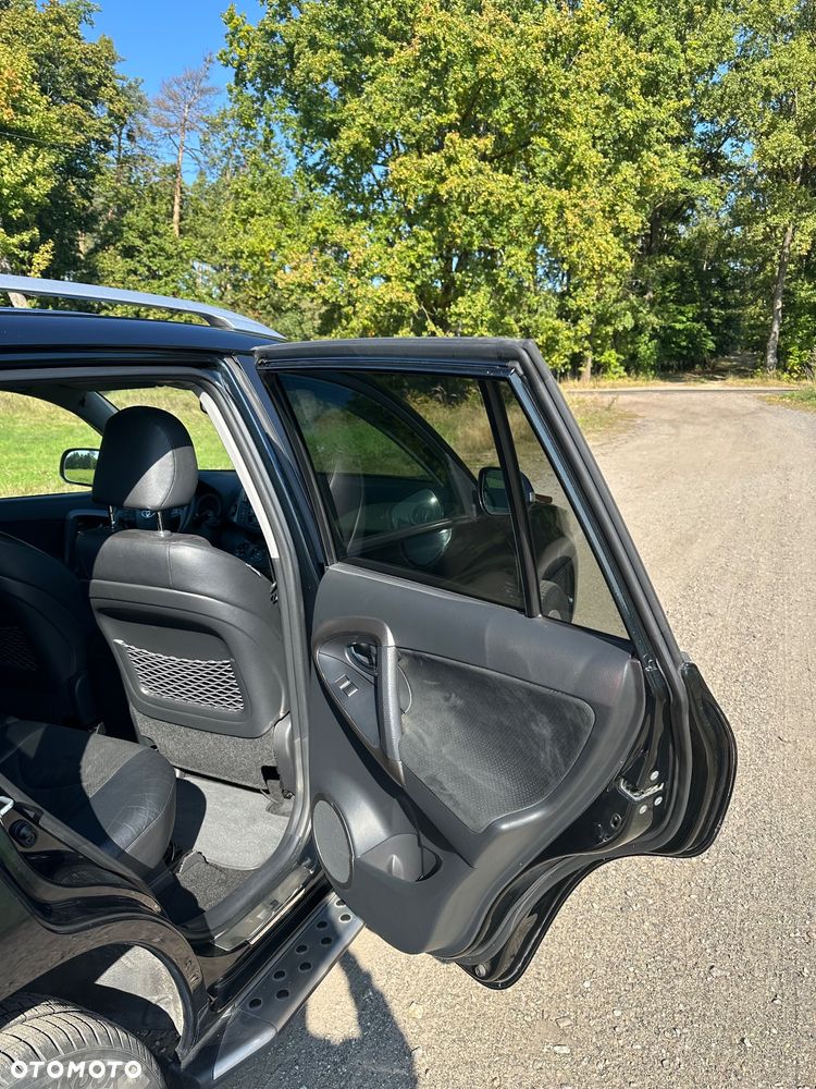 Toyota RAV4 - 17