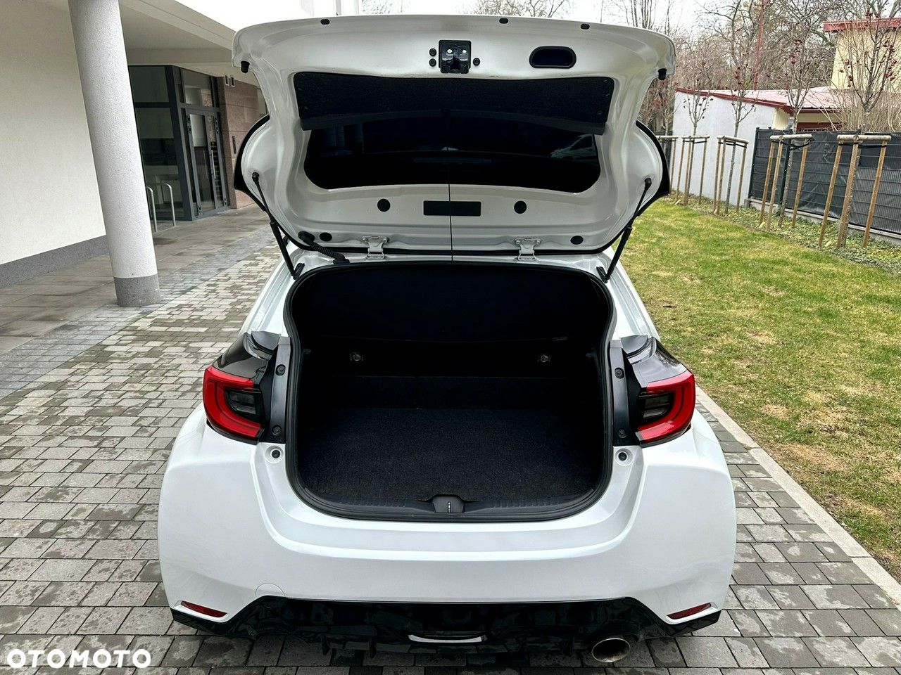 Toyota Yaris GR 1.6 Dynamic - 9