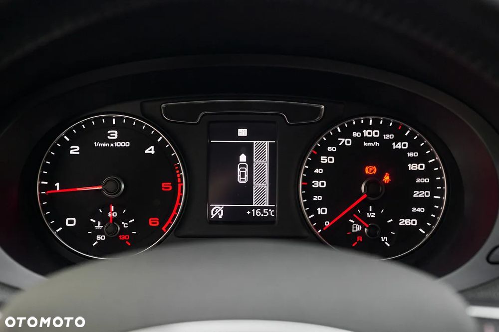 Audi Q3 2.0 TDI S tronic - 5