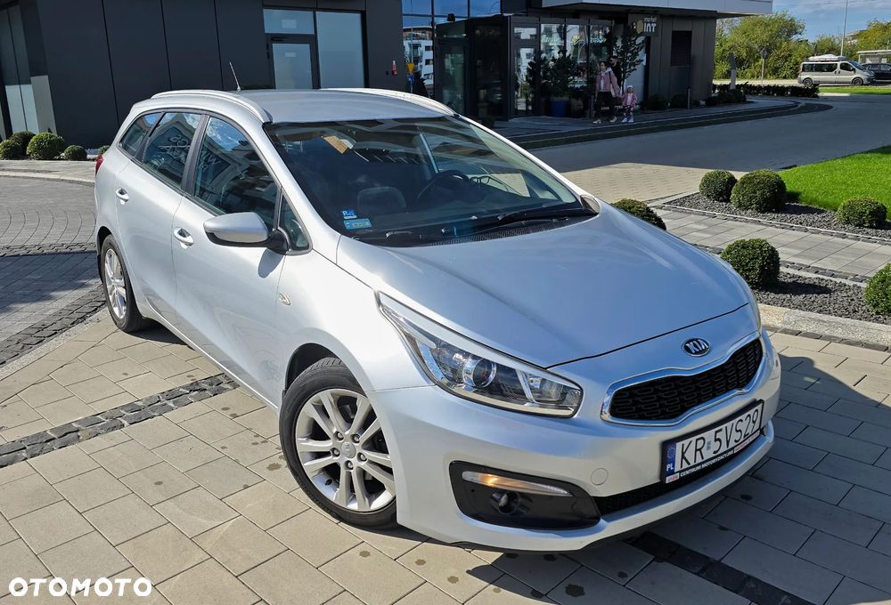 Kia Ceed - 1