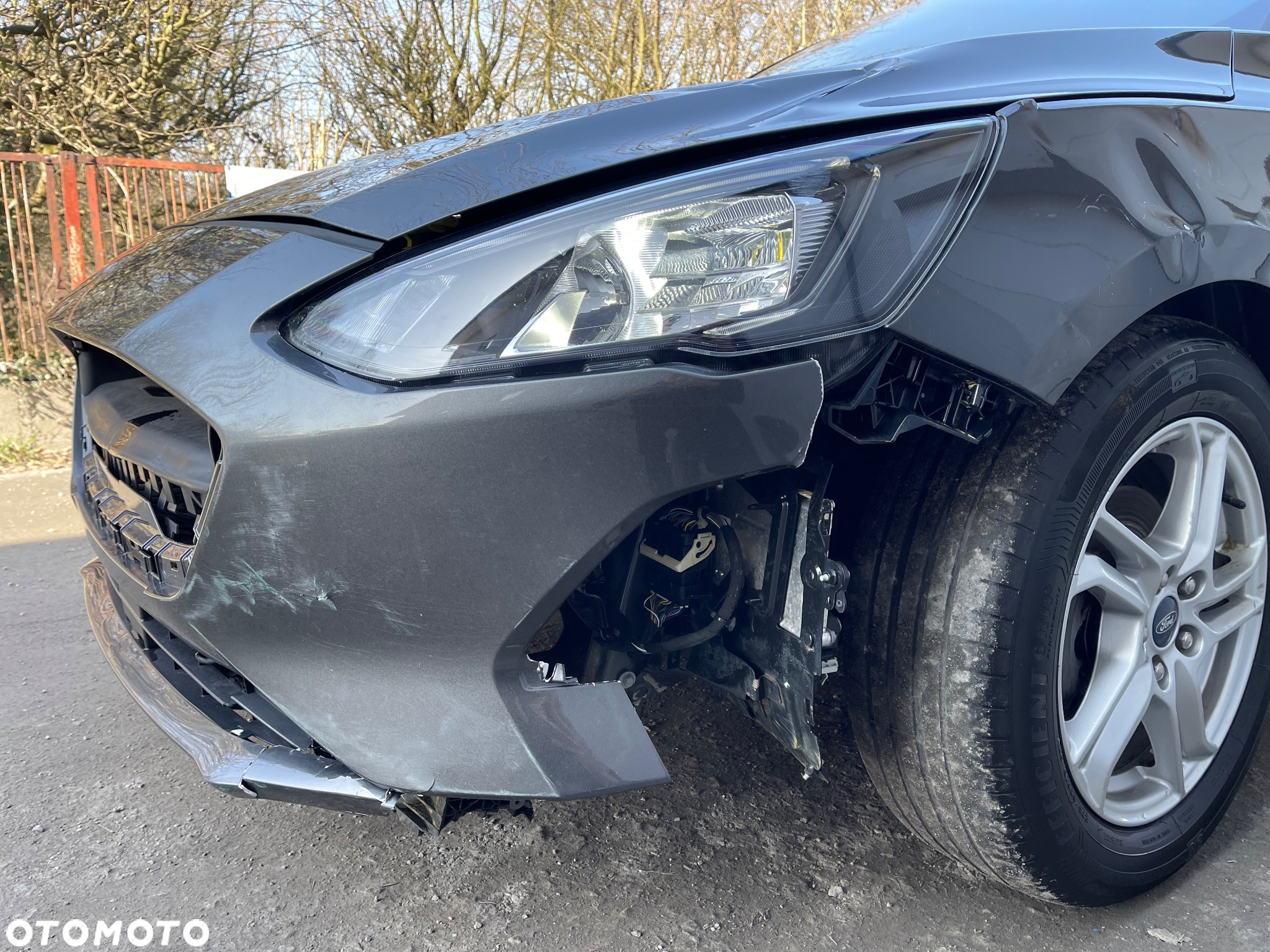 Ford Focus 1.0 EcoBoost mHEV Connected - 5