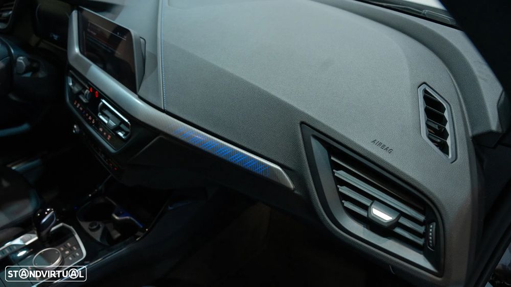 BMW 216 Gran Coupé d Pack Desportivo M - 18