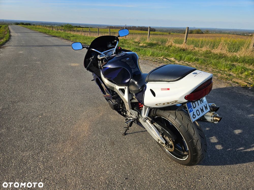Honda CBR - 7