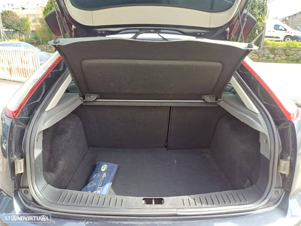 Ford Focus 1.6 TDCi Ghia - 18