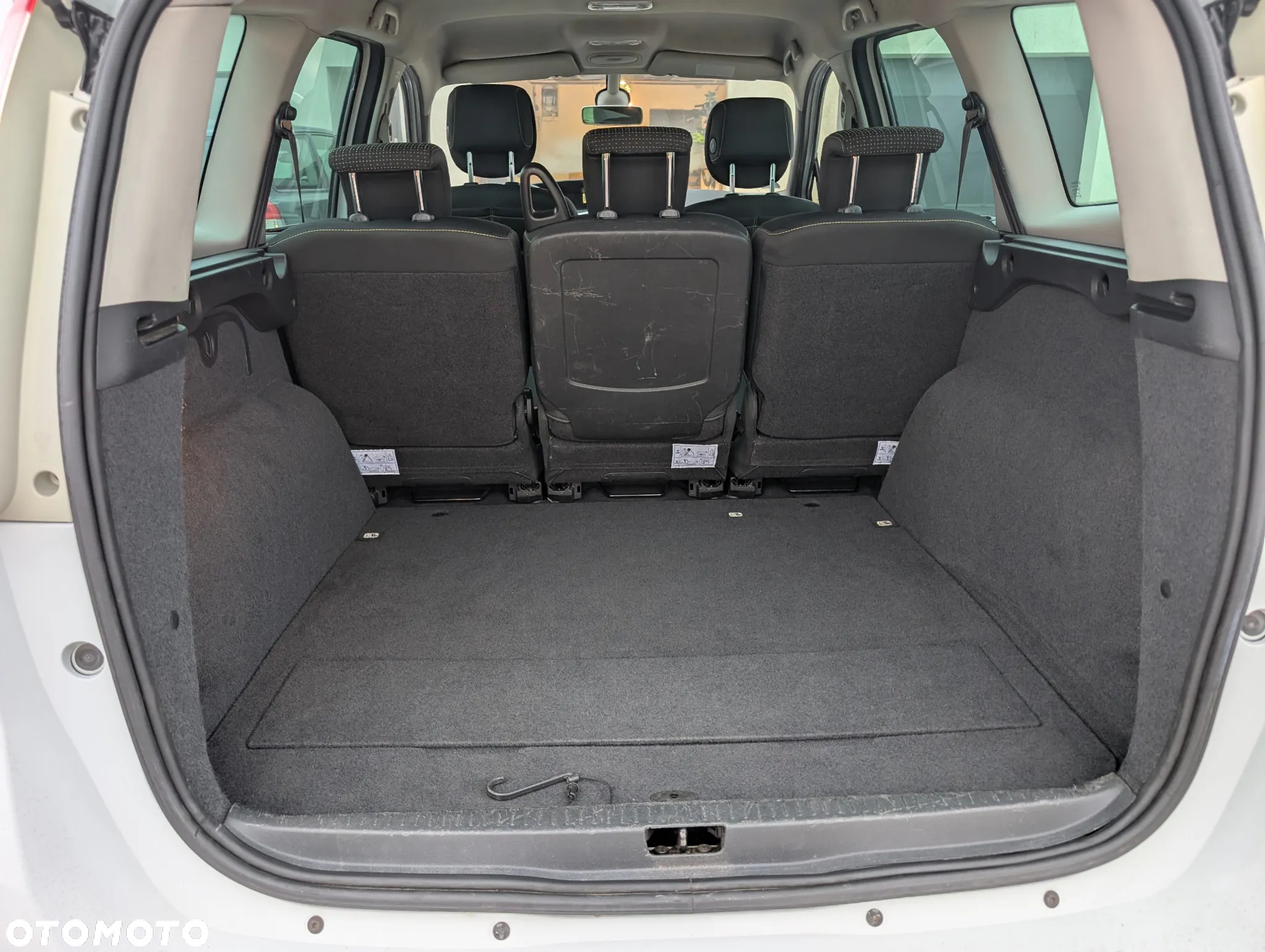 Renault Grand Scenic - 9