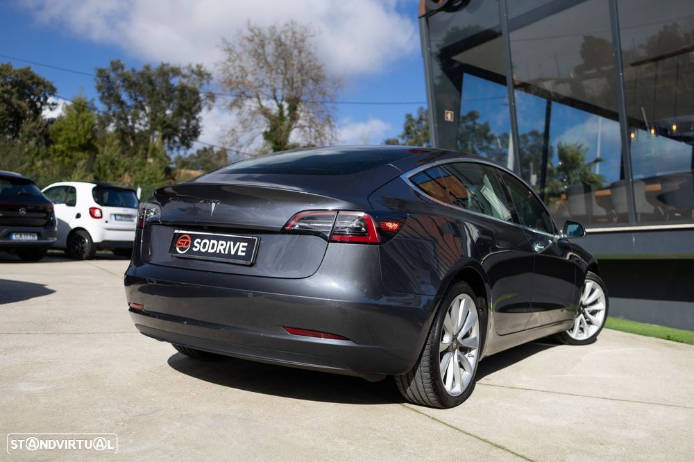 Tesla Model 3 Standard Range Plus RWD - 4