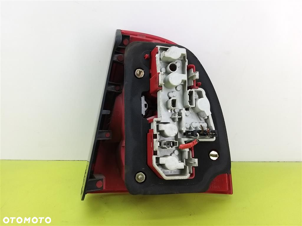 Lampa lewa tylna tył VW Passat B5 FL SEDAN LIFT 2000-2005 - 3