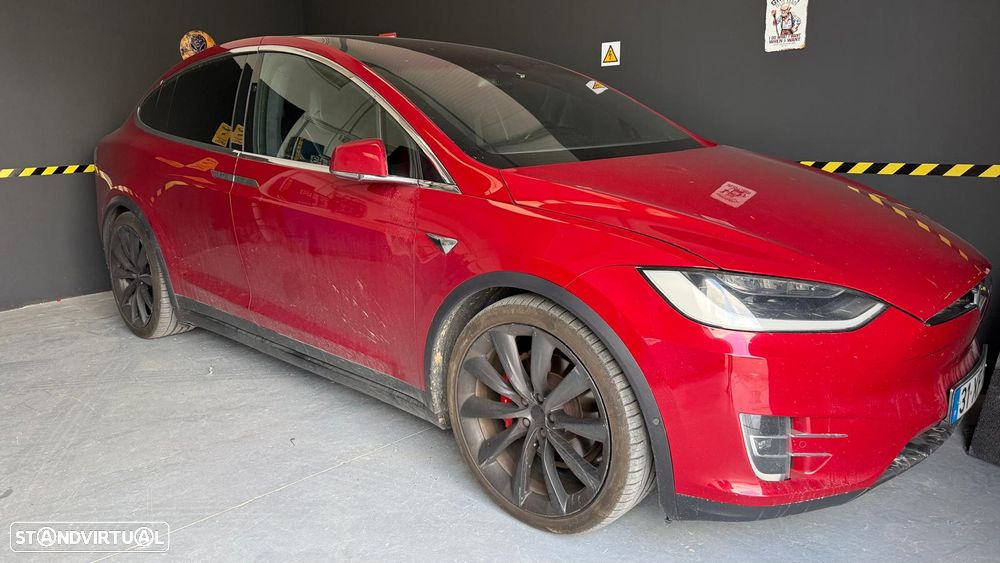 Tesla Model X P100D - 2