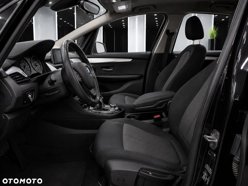 BMW Seria 2 218i GT - 8