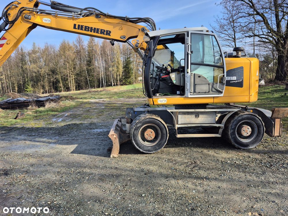 Liebherr A914 - 10