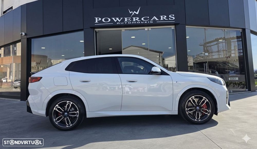 BMW iX2 eDrive20 Pack Desportivo M Pro - 11