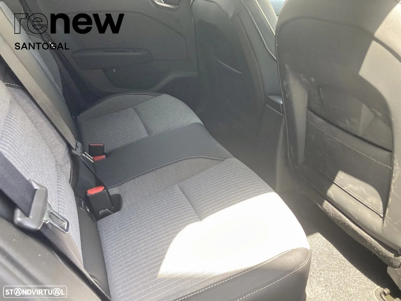 Renault Clio 1.0 TCe Techno Bi-Fuel - 13
