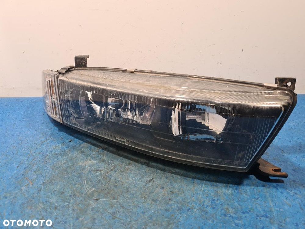 MITSUBISHI GALANT VIII LIFT REFLEKTOR PRAWY - 2