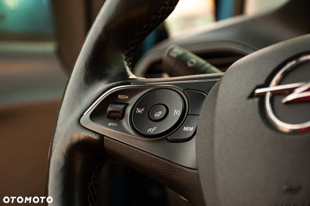 Opel Crossland X 1.2 Start/Stop Limited Edition - 24