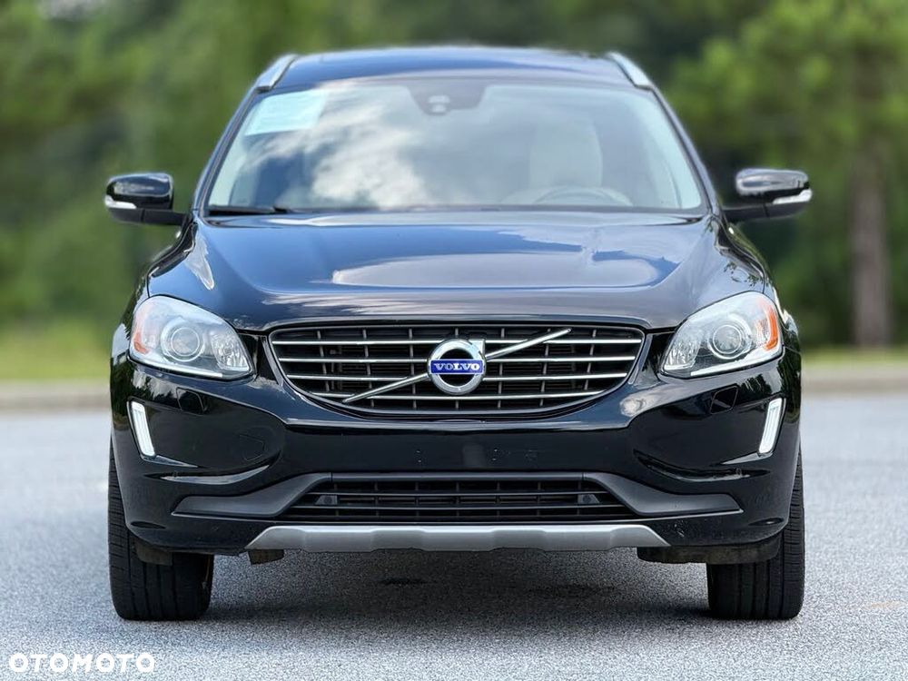 Volvo XC 60 T6 AWD Drive-E Momentum - 2