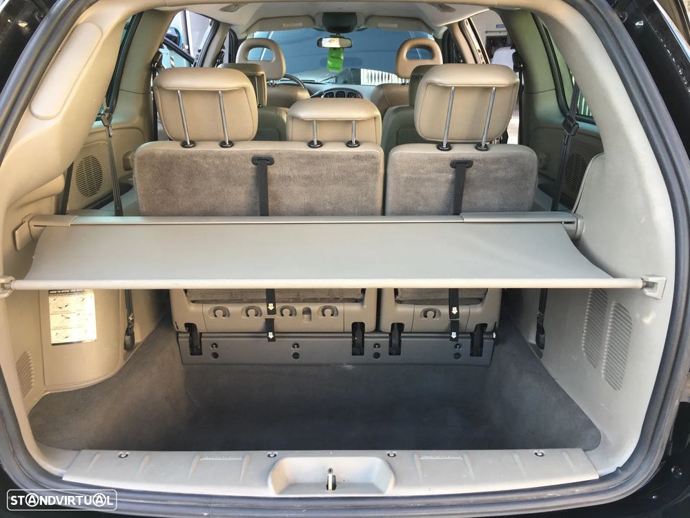 Chrysler Voyager 2.8 CRD ATX LX - 14