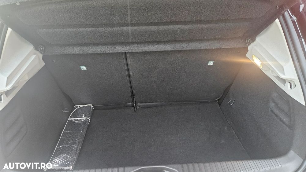 Renault Clio - 11