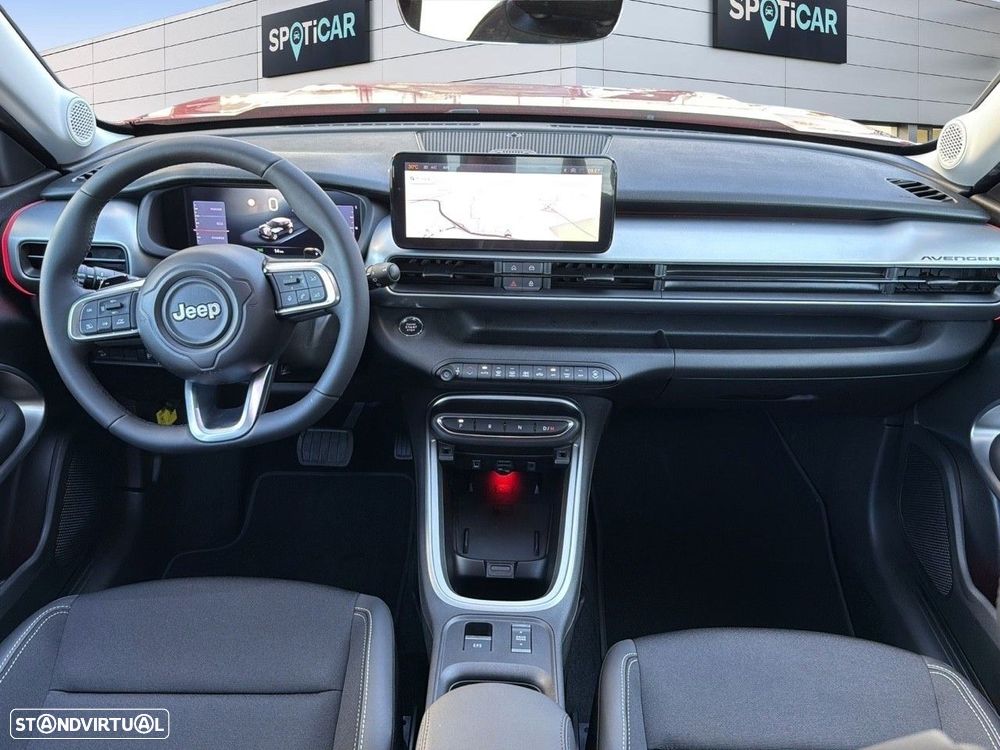 Jeep Avenger 1.2 e-Hybrid Summit DCT - 8