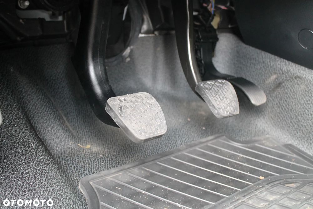 Mercedes-Benz VITO - 26