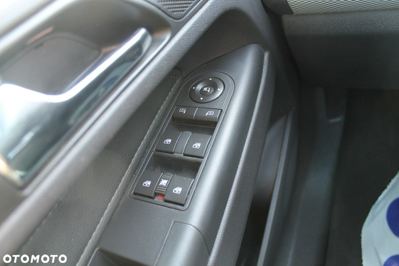 Opel Zafira - 22