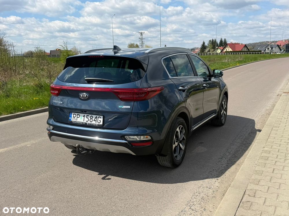 Kia Sportage 1.6 CRDI AWD Eco-Dynamics+ (48V M-H) DCT PLATINUM - 8