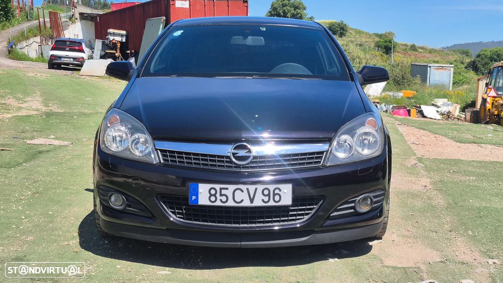 Opel Astra GTC 1.9 CDTI - 3