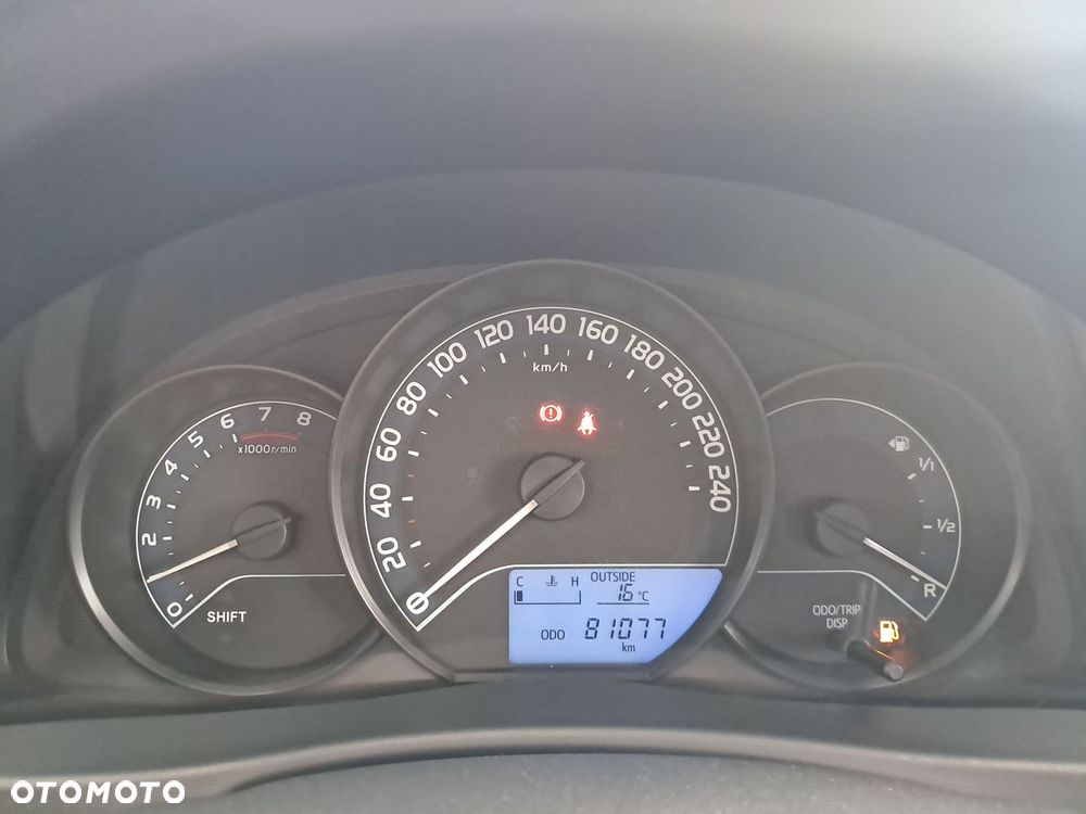 Toyota Auris 1.33 VVT-i Active - 19