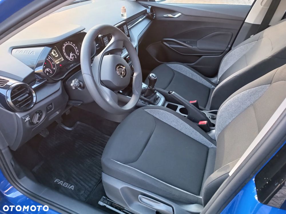 Skoda Fabia 1.0 Active - 12