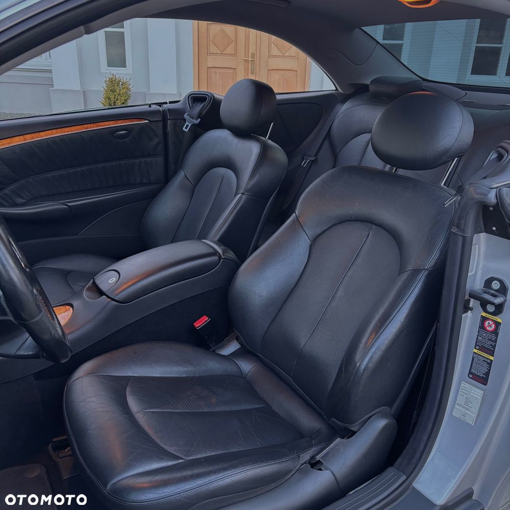 Mercedes-Benz CLK - 11