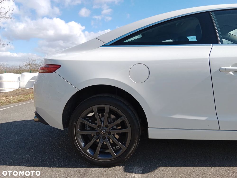 Renault Laguna 2.0 dCi Monaco GP2 - 12