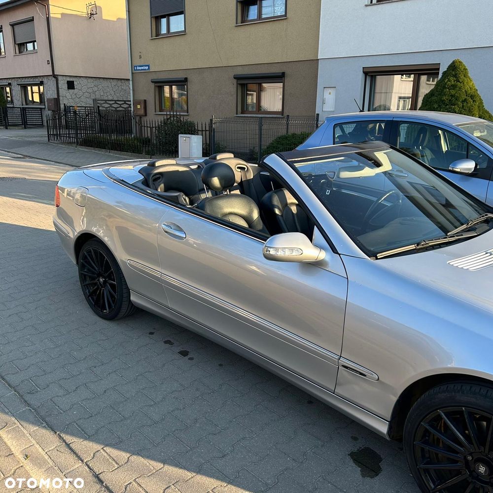 Mercedes-Benz CLK - 10