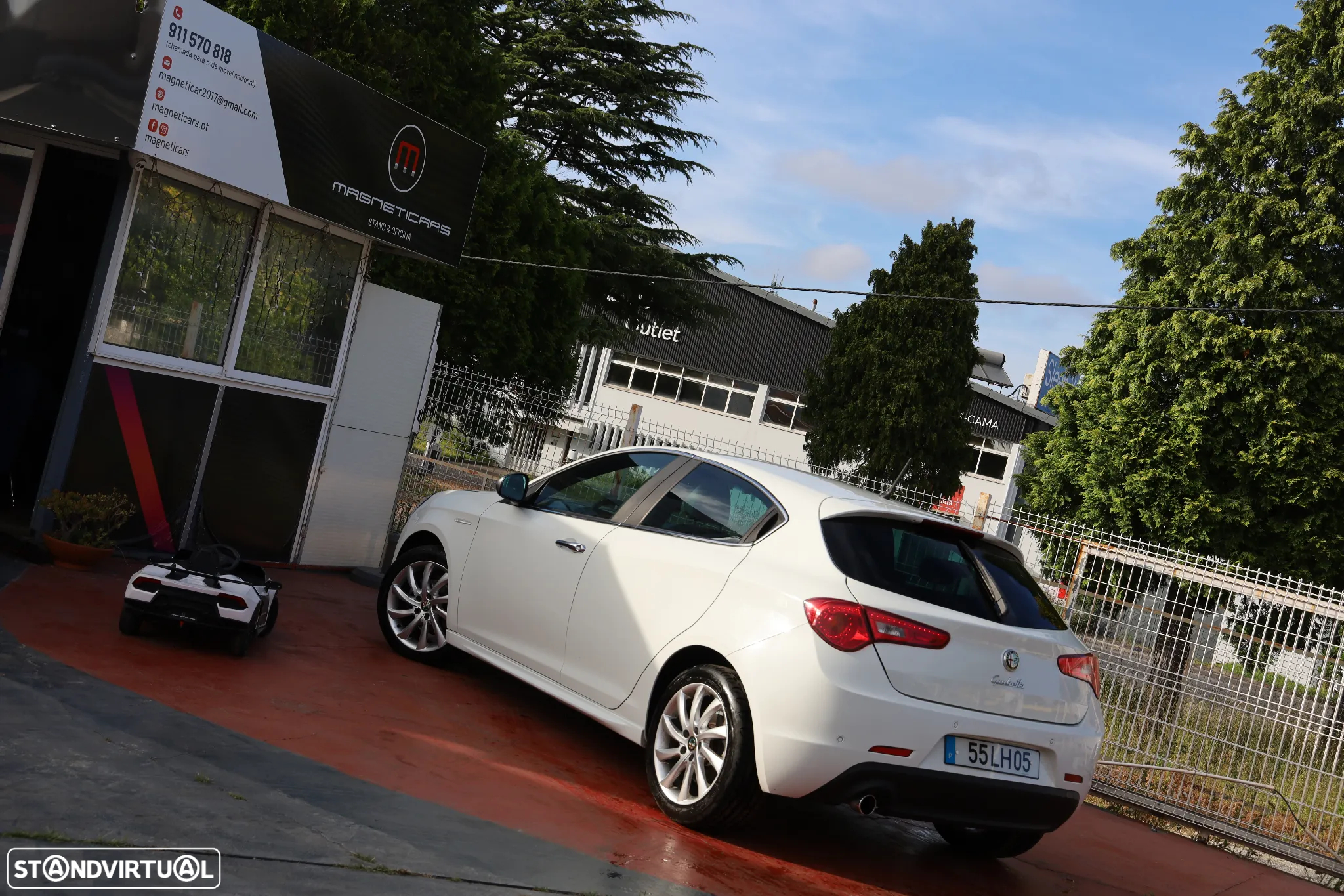 Alfa Romeo Giulietta 1.6 JTDm Distinctive - 19