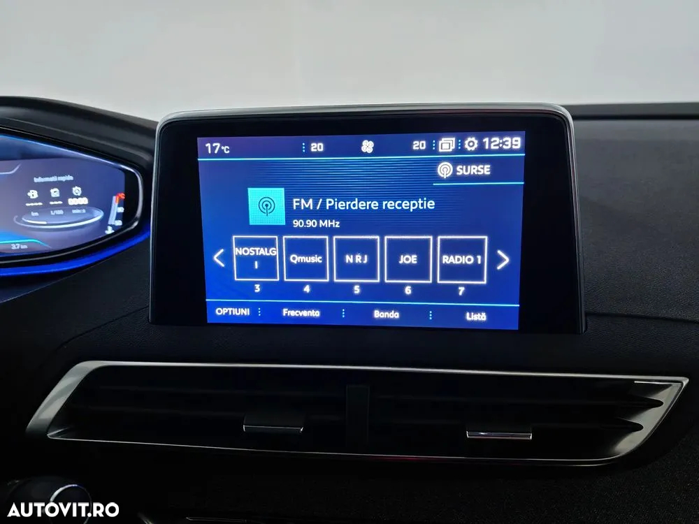Peugeot 3008 1.2 PureTech S&S EAT8 Allure - 19