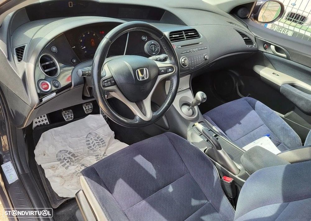 Honda Civic 1.4 Comfort - 7