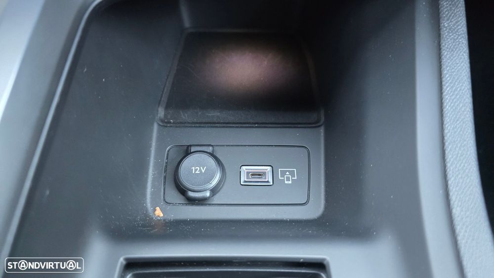 Peugeot 308 1.6 Hybrid Active Pack e-EAT8 - 38