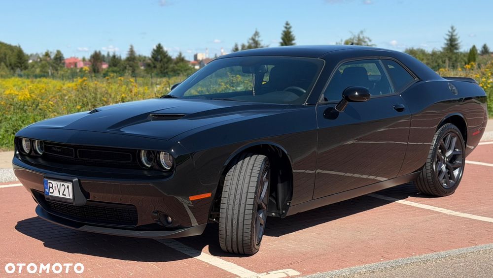 Dodge Challenger - 9