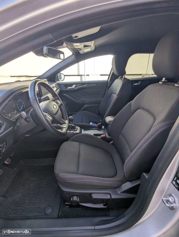 Ford Focus SW 1.0 EcoBoost ST-Line - 16