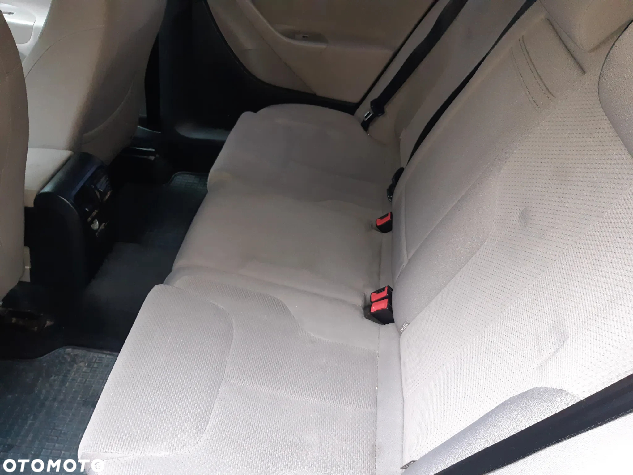 Volkswagen Passat 2.0 TDI DPF Comfortline - 13